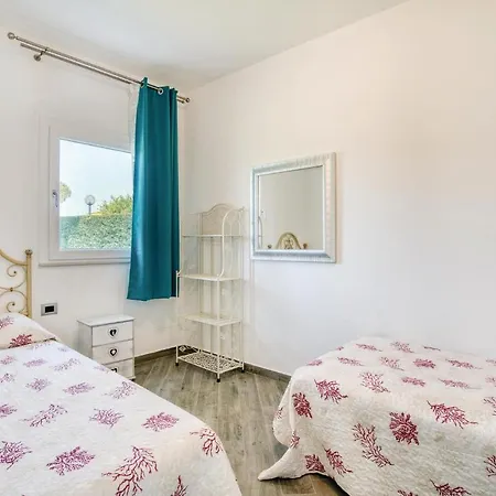 Three-bedroom Holiday In Albarella Holiday home